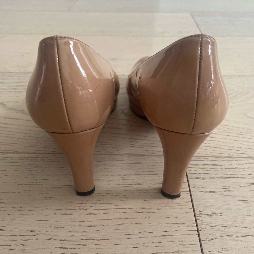 Stuart Weitzman Nude Patent Platform Pumps 8.5 Beige Classic Heels - Picture 4 of 10